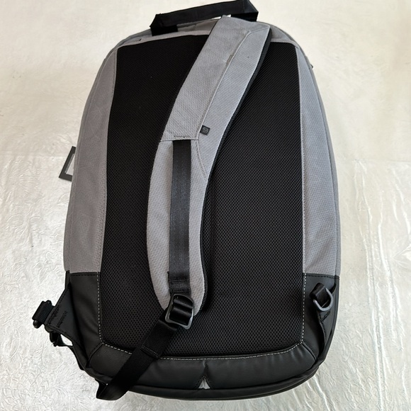 ZeroGrand COMMUTER BACKPACK - Grey/Black - Picture 3 of 16